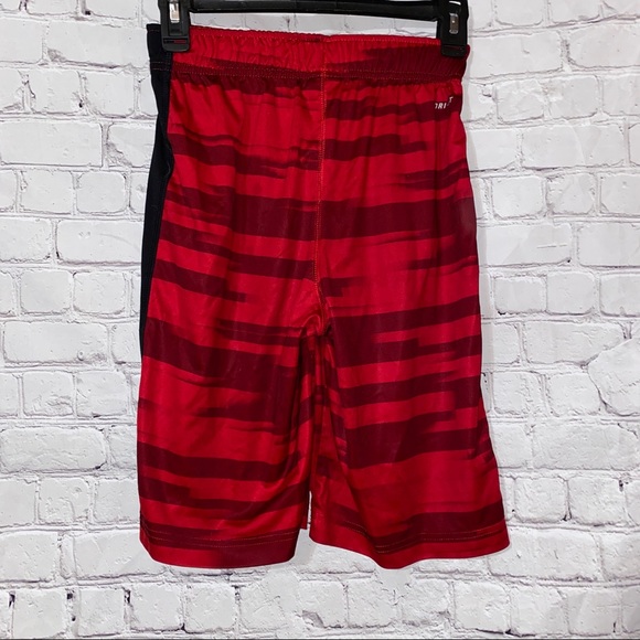 Nike shorts - Picture 2 of 3